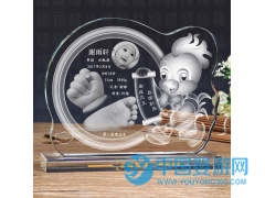 高檔卡通手腳印定制嬰兒紀(jì)念品廠家制作胎毛章手足印雞年新款禮品