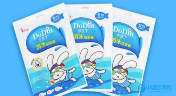 嬰兒游泳好處多， 防水紙尿褲可以重復(fù)使用嗎？游泳紙尿褲可以重復(fù)使用嗎？ 寶寶游泳很頻繁，嬰兒游泳紙尿褲可以重復(fù)使用嗎？紙尿褲的選擇很重要 嬰兒游泳設(shè)備支持 嬰兒游泳耗材選購