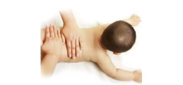 嬰兒撫觸手法步驟詳解與注意事項5