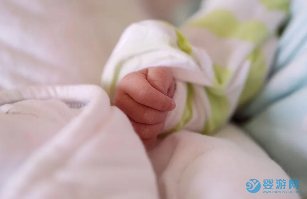 廣東省婦幼保健院兒童保健科林醫(yī)師講述寶寶游泳課